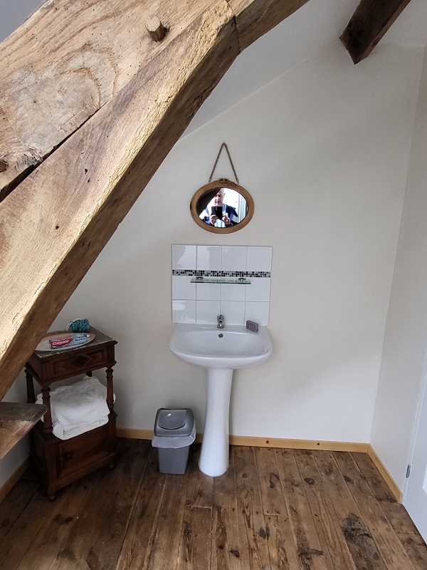 room 4 photo